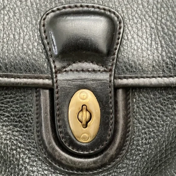 Coach - Black Leather Coach Bag - Picture 2 of 7